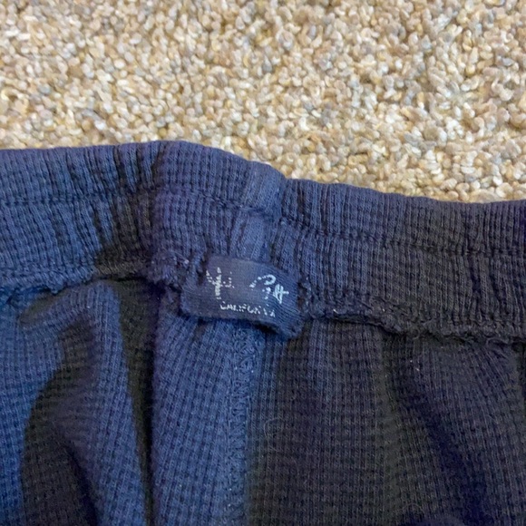 Brandy Melville San diego shorts - Picture 3 of 3